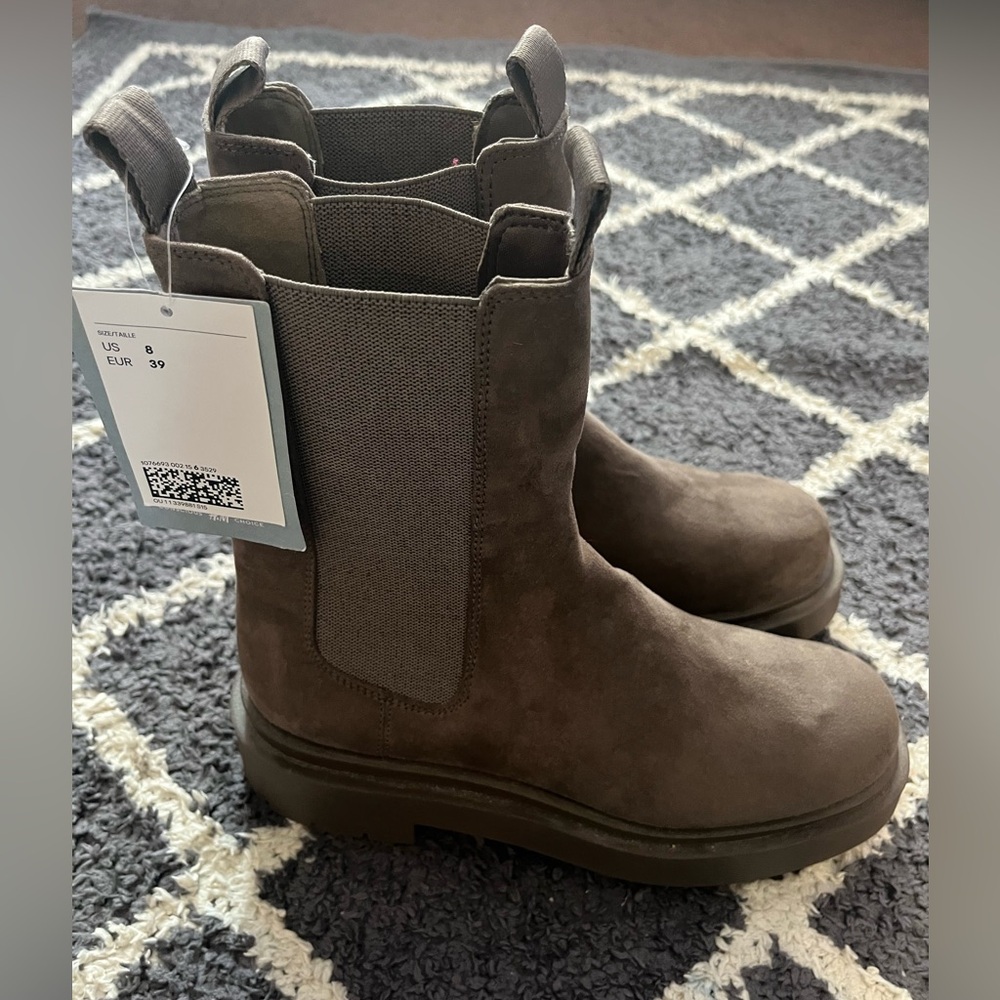 Stylish Brown Women's Boots
